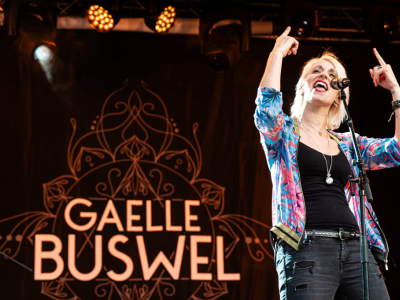 Gaëlle BUSWEL : une artiste et maman comblée !